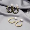 Boucles d'oreilles cerceau français demi-cercle léger, chaîne de luxe en forme de C, perle de tempérament, mode féminine, Niche haut sens, vente en gros