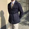 Męskie mieszanki safari kurtka mężczyzn Windbreaker krótka luźna swobodna płaszcz 2023 Brytyjski styl szczupły garnitur vintage Party Fashion Płaszcze Mężczyzna 231123