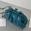 Designer Bag Mini Pouch Bag 22cm Luxury Clutch Bag 10a Top Quality Patent Leather Party Bag Calfskin Evening Bag Women Cloud Handbag Mini Pouch 585852 med Box B115V