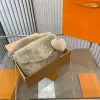 Designer Fluffy Borsa a tracolla per le donne Borse a tracolla Teddy di lusso Inverno Uomo Borsa a tracolla Moda Fuzzy Borse Portafogli Portafoglio 2311233BF