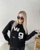 24SS FW Women Sweaters Knits Designer Topps Pullover Runway Brand Designer Crop Top Shirt High End Elasticity broderat brevmönster utkläder stickkläder blouson