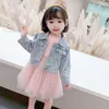 服のセット春秋の子供服セット幼児の女の子プリンセスデニムジャケットドレス2PCSスーツの女の子