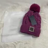 Kış markası kadın kürk pom poms şapka moda kapağı kadınlar için tasarımcı örgü örtü bere kapakları kadın kalınlaşan beanies şeker renkli polar şapka 2023
