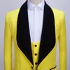 Męskie garnitury klasyczny garnitur męski Slim Fit Masculino Evening for Men Shawl Lapel Groom Tuxedos Yellow Purple Wedding Wear 3pcs
