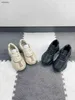 Nieuwe kinderschoenen leer Peutersneakers met dikke zolen babyproduct Maat 26-35 Doosverpakking meisje jongen loopschoenen 25 november