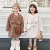 Vestidos da menina crianças roupas meninas vestido outono e inverno de pelúcia bonito estilo coreano grosso superior bebê quente cor sólida casaco