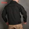 Chándales para hombre Conjuntos tácticos Invierno Piel de tiburón Traje militar Cáscara suave Chaquetas impermeables a prueba de viento Pantalones de carga de lana cálida Uniforme del ejército 231123