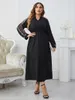 Plus -klänningar Moslem Casual Dress Woman 2023 Autumn V Neck Short Sleeve Party Maxi Long Solid Black Curvy Clothing