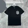 Masna marka Ch Men's T-koszulka Projektowanie Karku Krótko-rękawowe wierzchołki skórzane kieszenie retro sanskryc podkowy