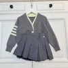 Nieuwe designer kinderen Trainingspakken Meisje Herfst Rok babykleertjes Maat 100-160 Trui vest en Geplooide jurk Nov25