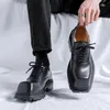 Chaussures habillées Bout carré Chaussures à semelles épaisses pour hommes Classique Vert / Noir Mocassins en cuir véritable Semelle épaisse Chaussures pour hommes Chaussures Derby pour hommes 231123