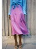 スカートkumsvag 2023女性夏サテンプリーツファッション甘いソリッドサイドジッパー膝の長さの女性エレガントなストリートスカート服
