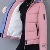 Trenchs Femmes Manteaux d'hiver Femmes Ultralight Duck Down Veste à capuche Puffer Vestes coupe-vent court rembourré Parkas grande taille vêtements d'extérieur