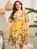 Robes grande taille femmes col en V manches courtes à lacets imprimé dame été plage vacances décontracté robe jaune