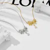 Collane con ciondolo Farfalla Cravatte Girocollo di perle Anelli Set di orecchini per le donne Accessori estetici di gioielli color oro alla moda