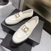 Designer skor kvinna loafer plattform mockasins kalvskinn läder klänning sko metall spänne loafers lyx svart bild