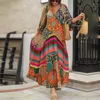 Robes décontractées Vintage Swing Swing Boho Maxi Robe Printemps Col V Motif Imprimé Plissé Longue Manches Automne Femmes Fête