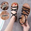 Sandals Cow Tendon Sole talons plats chaussures Femme 2023 Étudiant d'été Roman Korean Style confortable