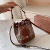 Bolsas de princesa de luxo para meninas grandes, doce desinger, crianças antigas, bolsa de ombro única estampada em morango estilo feminino bolsas de balde com cordões F1631