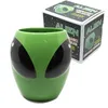 Tasses Dessin animé créatif vert Alien tasses en céramique intéressant mode tasse à café cadeau d'anniversaire tasse d'eau en gros tasses à café turques 231122