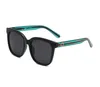 Diseñador de lujo Gafas de sol Hombres Anteojos Tonos al aire libre Marco de PC Moda Classic Lady Gafas de sol Espejos para mujeres G0034
