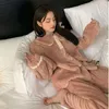 Kvinnors sömnkläder franska päls pyjama sätter kvinnor tjockare vinter varm söt hem bär all-match grundläggande sömn spets utformad enkel mjuk sammet