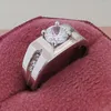 Pierścionki ślubne 2023 Walentynki Srebrny kolor mężczyzn dla mężczyzny pierścionka zaręczynowe mody biżuterii palców r207