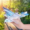محاكاة تحلق 360 درجة إلكترونية RC E-Bird التحكم عن بُعد Toy Bird Animal Mini Drone Gift for Kids