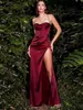 Stedelijke sexy jurken rode rugloze lange avondjurk gala voor meisjes zomer sexy elegante vrouwen feestjurken gewaad groothandel artikelen voor bedrijven 231123