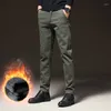 Calças masculinas outono e inverno fino em linha reta elástico denim velo grosso quente jeans casual roupas masculinas moda calças de pelúcia