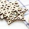 Kerstdecoraties 5 stks/Lot diverse ornament houten sneeuwvlokken 12 cm houten bekermat voor thuisbasis DIY Accessori