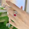 Flower Ruby Diamond Pierścień 100% prawdziwy szterling Sier Party Wedding Pierścienie dla kobiet mężczyzn Prezent biżuterii zaręczyn
