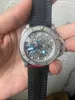 Matériau du boîtier de la série furtive de montre de sport de créateur: taille 47 mm givrée, mouvement mécanique automatique, la bouche du bracelet en caoutchouc peut tourner