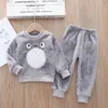 パジャマの子供用睡眠セット秋の男の子フランネル家庭用服幼児の女の子かわいいパジャマ2ピースキッドカジュアルカジュアルスリープウェア231124