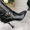 Neue elegante Krokodil-High-Heel-Stiefel