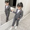 Anzüge Mode Hochzeit Kinder Anzug für Mädchen Formale Hosenanzüge für Jugendliche 2 STÜCKE Blazer Set Marke Plaid Kinder Blazer 4 5 7 9 11 13T 230424