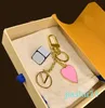 Porte-clés pendentif lettre fleur, chaîne cœur rose, accessoires clés pour femmes