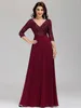Plus -klänningar icclek röd lång klänning vestidos com briilho för fester kvinnor 2023 elegant stor med paljett