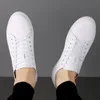 Sapatos de vestido 2023 couro genuíno casual homens allmatch caminhada ao ar livre leve skate laceup flats tênis 231123