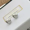 Heren Stud Earring M Metalen hartoorbellen Designer Women Love Hoops 925 Silver Pearl Studs Metal Jewelry Gifts Woman Accessoires