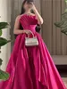 2024 Rose Pink Formal Prom Dress Elegant stropplös ärmlös Satin A-linje Evening Party Gowns Christmas Dresses Abendkleider Robe de Soiree