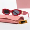 シンプルなデザイナーグラスシェード女性のための豪華なサングラスmiu eyeglasses cat eye seay square oval frame lunette de soleil mens sunglasesファッションGa037