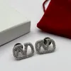 Créateur de mode femme boucles d'oreilles breloques V boucle d'oreille perle Orecchini luxe Vlogo métal diamant boucle d'oreille bijoux or grand cerceau femmes Ohrringe dfg67