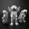 Decorative Objects & Figurines 3pcs Figure Astronaut Action Beeldje Mini Diy Model Figures Speelgoed Home Decor Cute Set209y