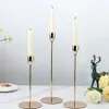 Castiçal cônico, castiçal dourado, decoração de casamento, peças centrais de mesa, candelabros à luz de velas, jantar240j