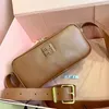 Miui Miui Matelasse Bolso de hombro con etiqueta de marca bolsos bolso de hombro para mujer para hombre diseñador billetera crossbody cuadrado embrague de cuero genuino bolsos de metal