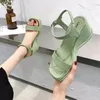 Robe chaussures sandales pour femmes vert dames coin avec plate-forme imperméable été 2023 talons moyens chaussures compensées talon un mot quotidien