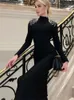 Casual Dresses Tossy Bright Line rygglös hög midja maxi klänning för kvinnor långärmad smal elegant delad lyxig vintage damer