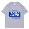 Gardez votre coeur 1998 Lettre Imprimer Hommes T-shirts Casual Crewneck Streetwear Respirant Mode Été Tops Coton Lâche T-Shirts