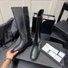 Mulheres de luxo bota joelho longo botas femininas tornozelo bota designer martin botas para mulher sapatos clássicos moda inverno botas de couro salto grosso sapatos femininos